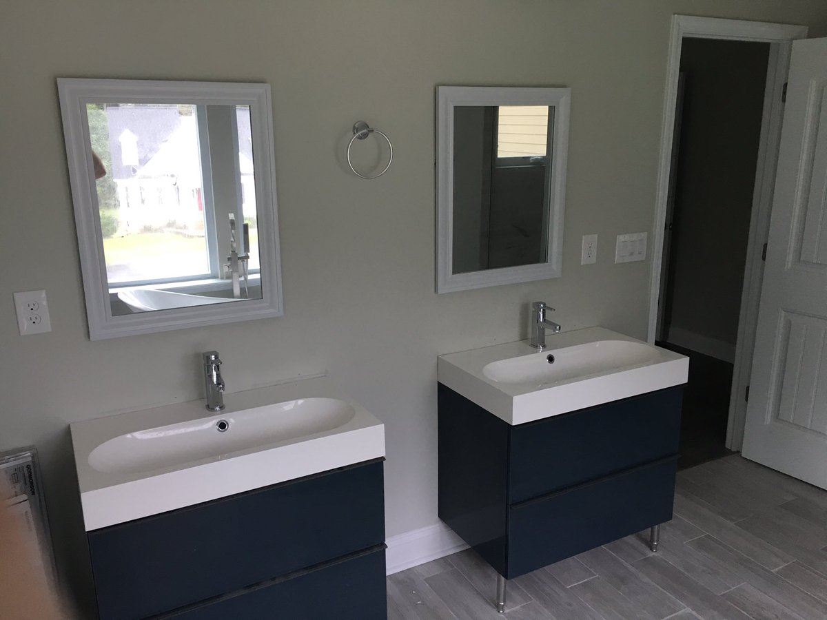 claygandy's tweet photo. “Finished Master Bath” at Miloiu house project. #MiloiuHouseWoodruffSC https://t.co/jRhtlMdoL6