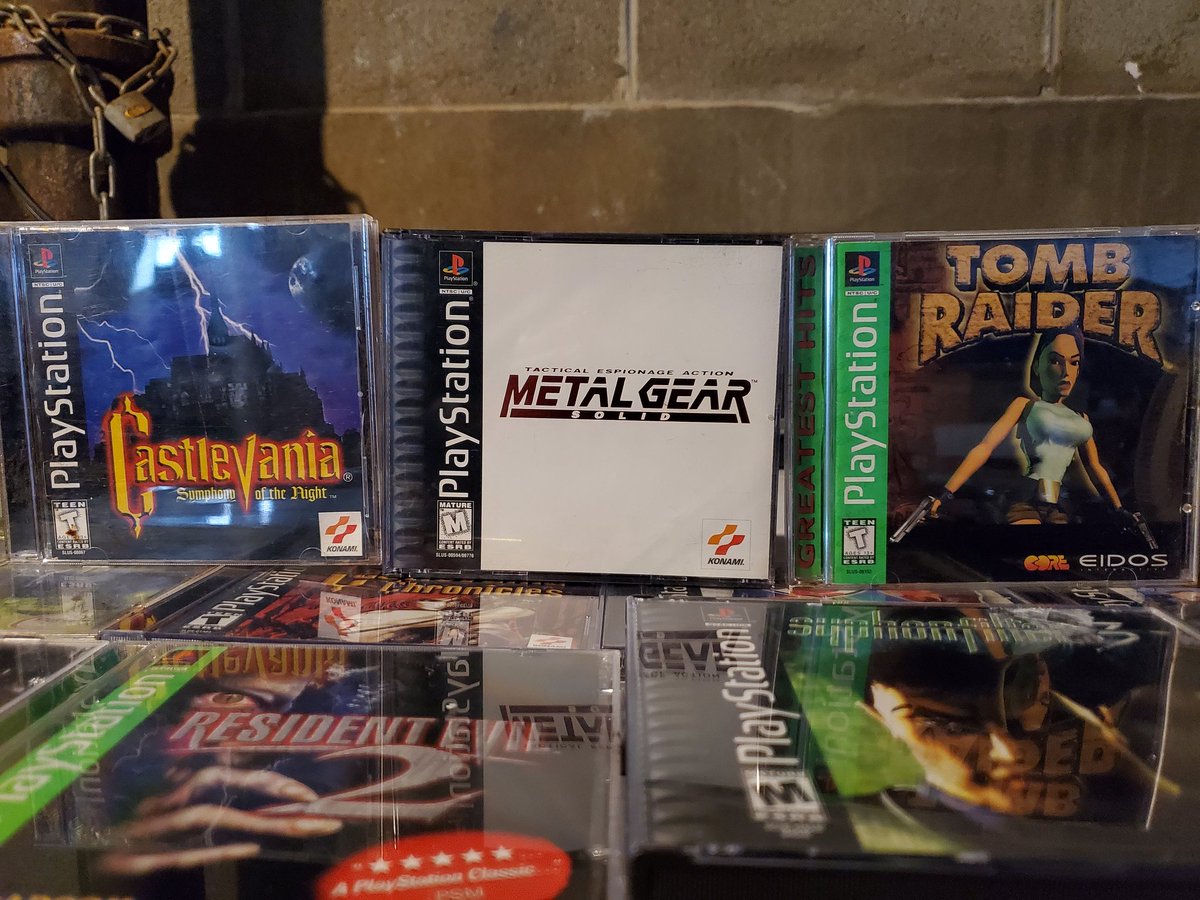 These 3 ps1 era games right here! I will never forget the first time I played them and my jaw dropped in amazement. #ps1 #MetalGearSolid #castlevania #TombRaider #90s #games #gamedev #GamersUnite #bestofthedecade
