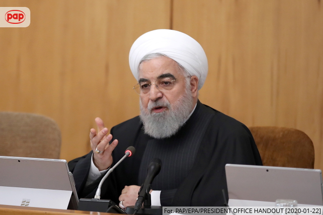RadioZET_NEWS's tweet photo. #Iran nigdy nie będzie dążył do posiadania broni nuklearnej niezależnie od obowiązywania umowy atomowej - powiedział prezydent Iranu Hasan #Rowhani. Wezwał także europejskie mocarstwa do unikania błędu Waszyngtonu, który wycofał się z porozumienia o broni masowego rażenia https://t.co/jUDNUJr3cQ