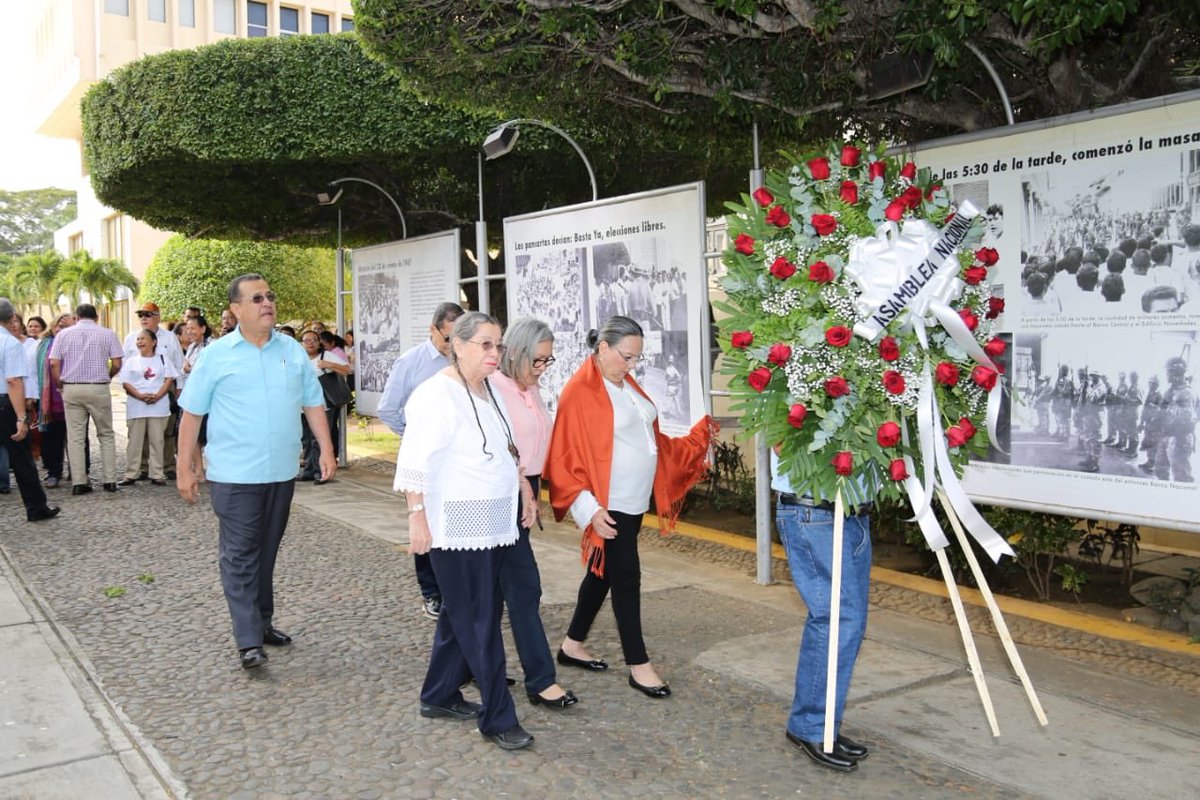 jscarlosntan's tweet photo. El día de hoy recordamos a los mártires del 22 de enero de 1967. 

Desde la antigua Avenida Roosevelt, hoy conocida, como la debida restitución histórica: Avenida Peatonal Augusto C. Sandino. 

Hace 53 años la Dictadura Somocista la bañaba de sangre de inocentes. https://t.co/ughzGk7dnQ