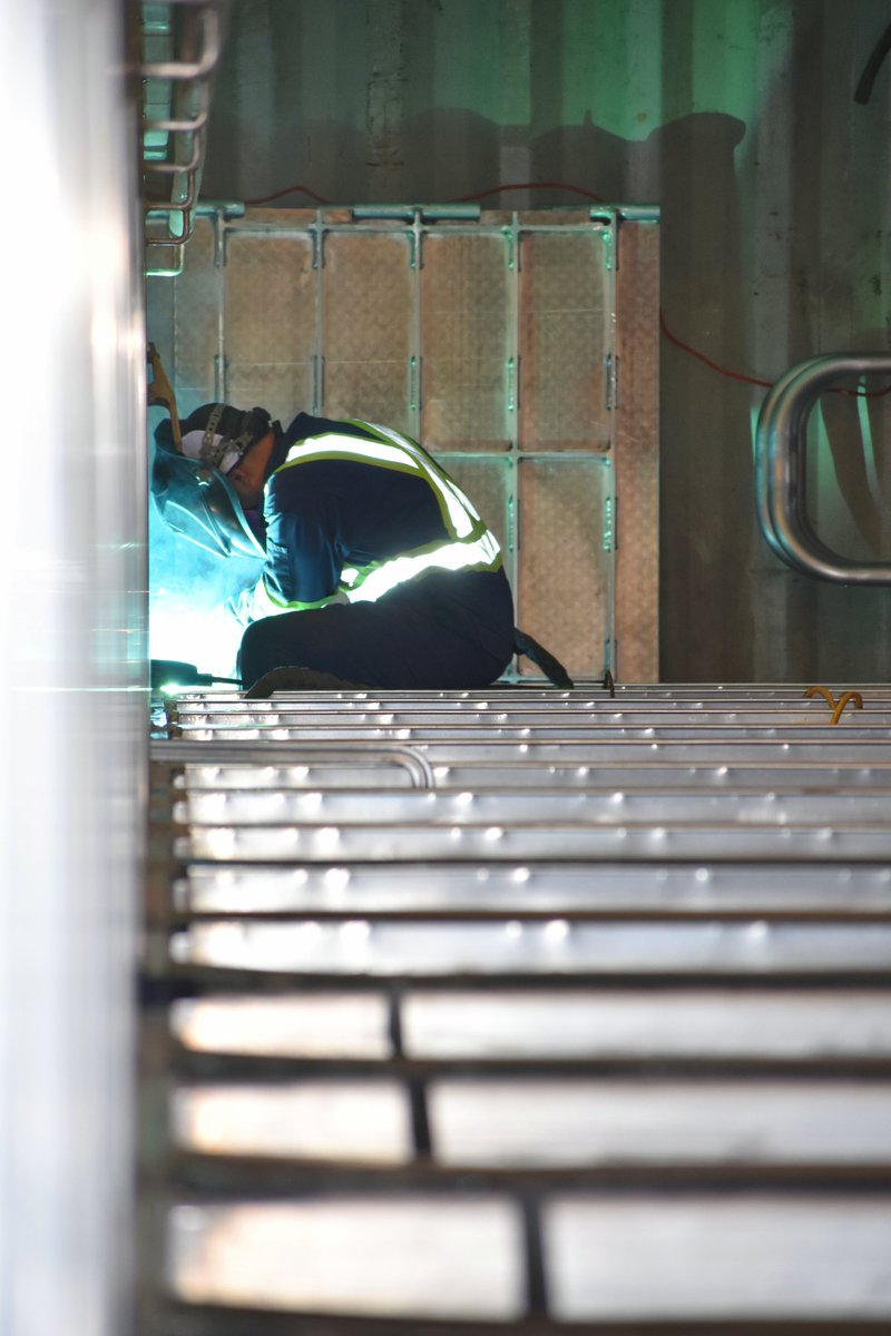 WCFloatation's tweet photo. Finishing the last details of an 85 ft aluminium ramp. 

#killingit #bestwelders #shoplife https://t.co/AcWbiOjlMR