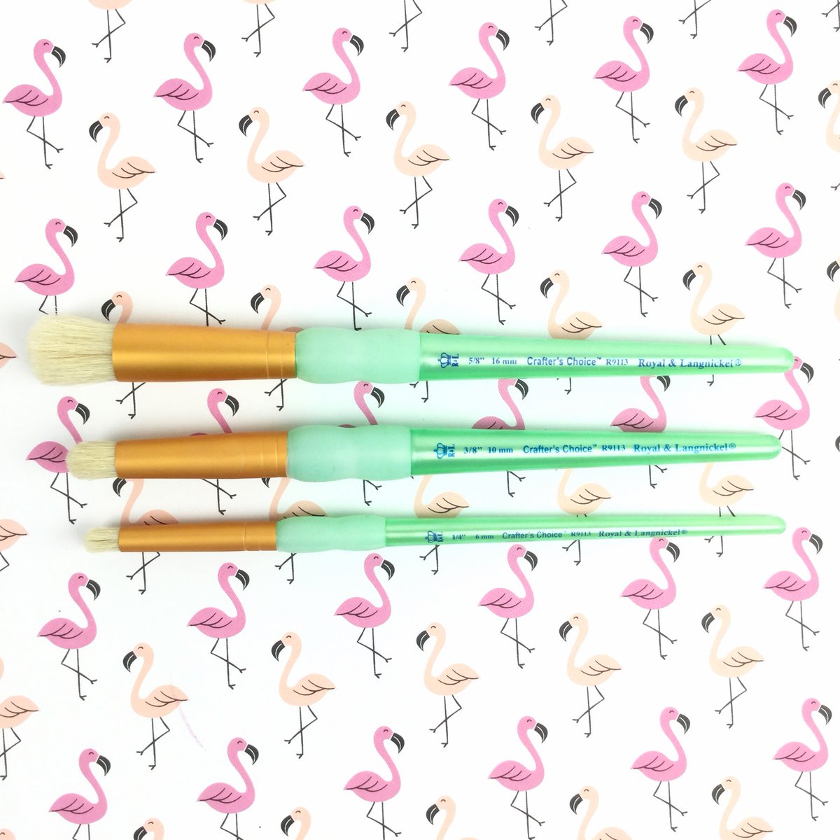 Our Crafter's Choice stencil brushes are the perfect tool to paint with stencils! Just load them with paint and dab over your stencil making sure to cover the stencil evenly. #royalbrushart #crafterschoice #stencils #stencilpainting #craftpainting #crafting #craftroom