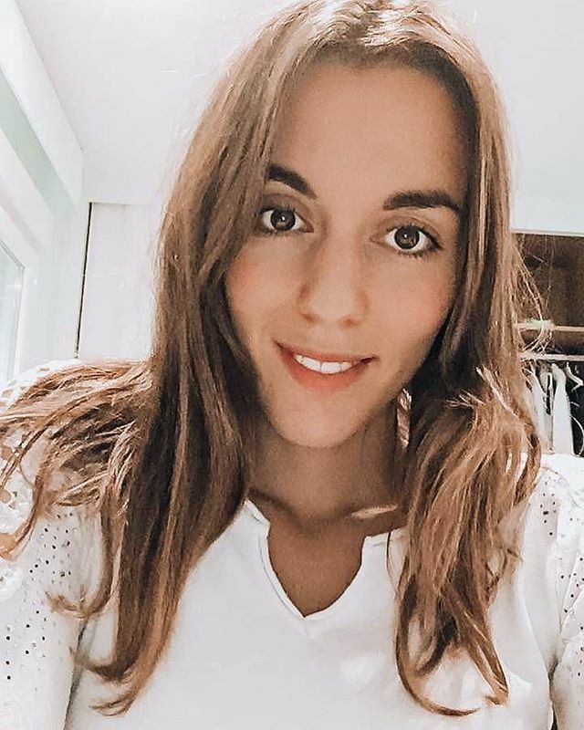 OneShopVision1's tweet photo. Etre naturel est aussi une situation et la plus irritante que je connaisse. Oscar W.♥️
•
•
Being natural is also a situation and the most irritating I know.🏆⭐️
•
•
Il est parfois difficile pour certaines personnes de se montrer à leur état naturel. Comme pour moi, avant … https://t.co/Wtuwx6Qkrs
