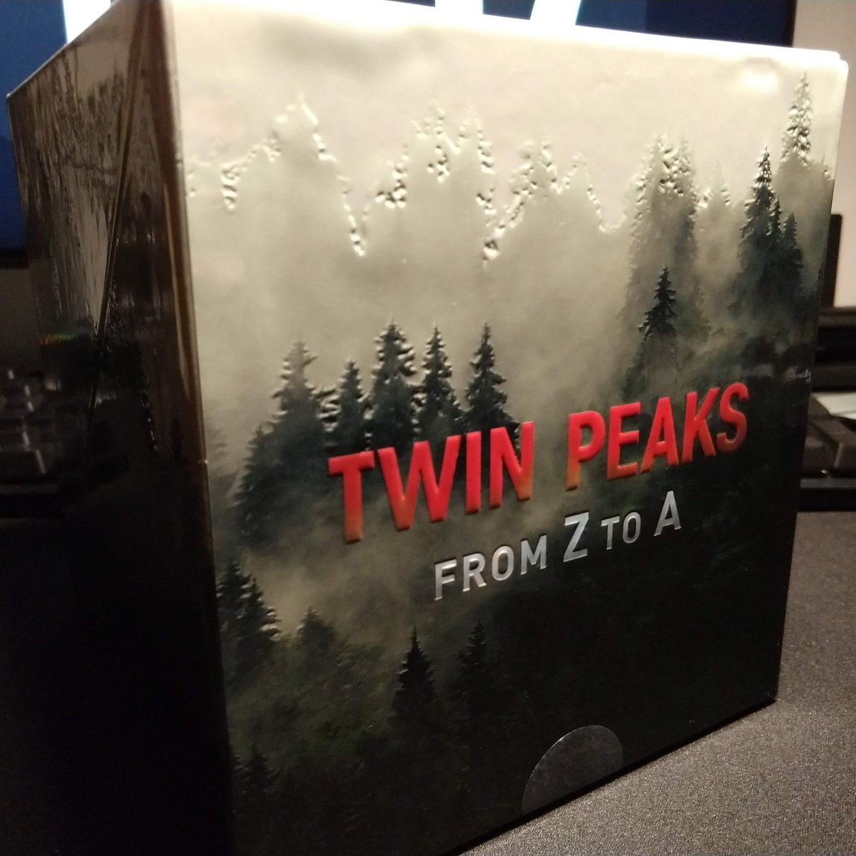 simonebrunet's tweet photo. Benvenuto a casa #TwinPeaks #FromZtoA https://t.co/a6zDg6rilo