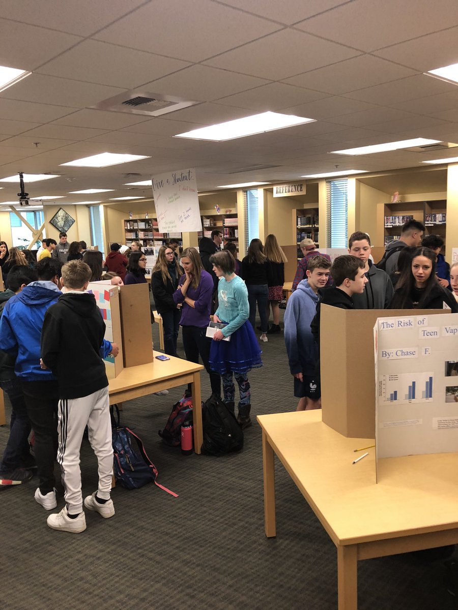 PrincipalPaulC's tweet photo. Voices of Gen Z expo!  Going on for the next three days at HHS. Awesome 9th grade students!  @HanfordFalcon @RichlandSD400 @waOSPI @AWSP_Principals https://t.co/UzDyr5ZIK9