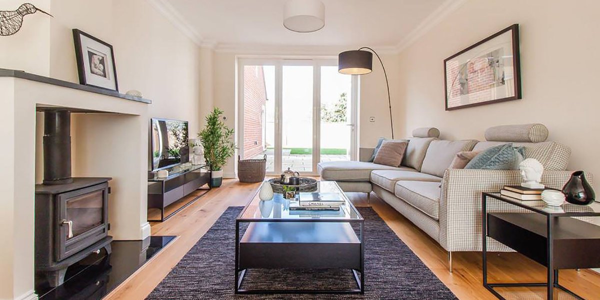 granarydev's tweet image. Featured Property: Plot 10 - #VictoriaHeights #Melbourn #Hertfordshire.
5 Bed Detached House, 4 Bathrooms, 3 Receptions, 2484ft².
This brand new property is currently our show home. Every luxury feature we offer comes as standard!
Visit granarydevelopments.com/zgvd for more details.