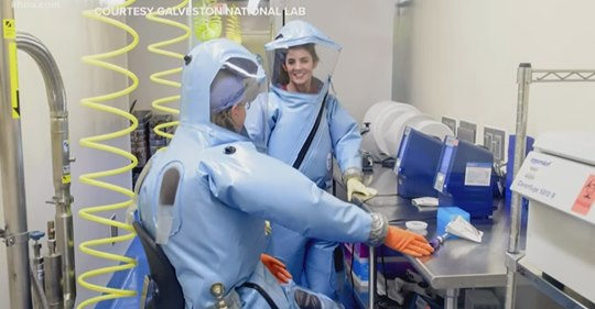 UTMBProvost's tweet photo. UTMB public health experts are in demand as the novel coronavirus in China continues to spread. Scientists in the Galveston National Lab are working to develop a vaccine candidate based on the genetic sequencing of the virus. Dr. Jim LeDuc talked to @KHOU. https://t.co/dGb0S9JQwM https://t.co/CaJ5ojROdO