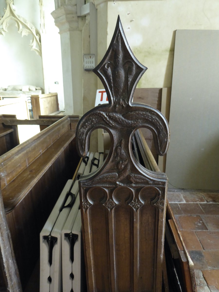Portaspeciosa's tweet photo. #SnakesAndLizards #AnimalsInChurches A little slitherer from a bench end at Aldworth. https://t.co/jHCl9APJVM