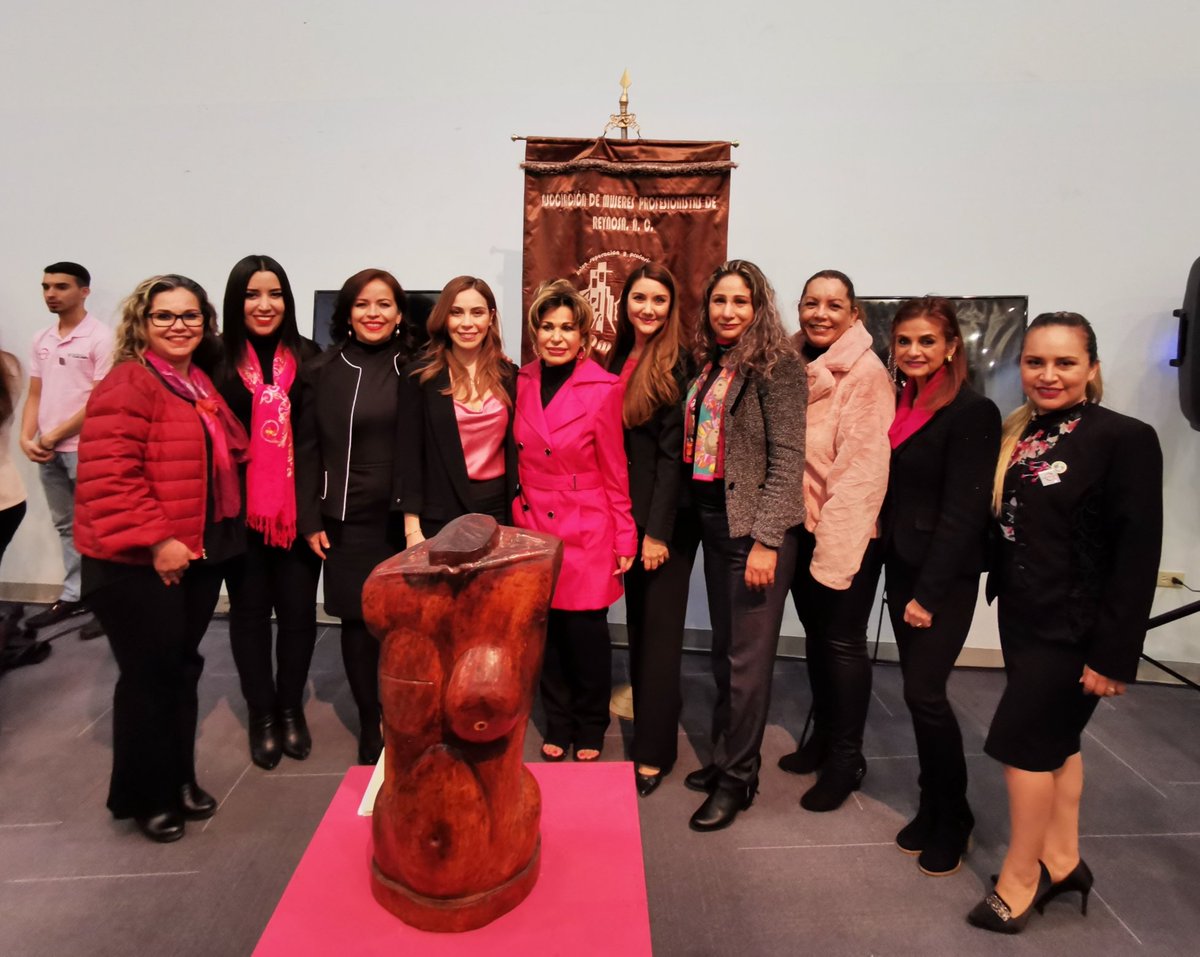 AmpracReynosa's tweet photo. Nos sumamos al esfuerzo de EDUCÁNCER, OM, A. C, al presentar por conducto de su fundadora Odett Ortiz Melhem,  uno de sus proyectos más importantes, las PRÓTESIS MAMARIAS EXTERNAS, para beneficiar a mujeres que han sufrido cáncer. #EDUCÁNCER #AMPRAC #Reynosa #Tamaulipas https://t.co/e2WSV3VIrJ