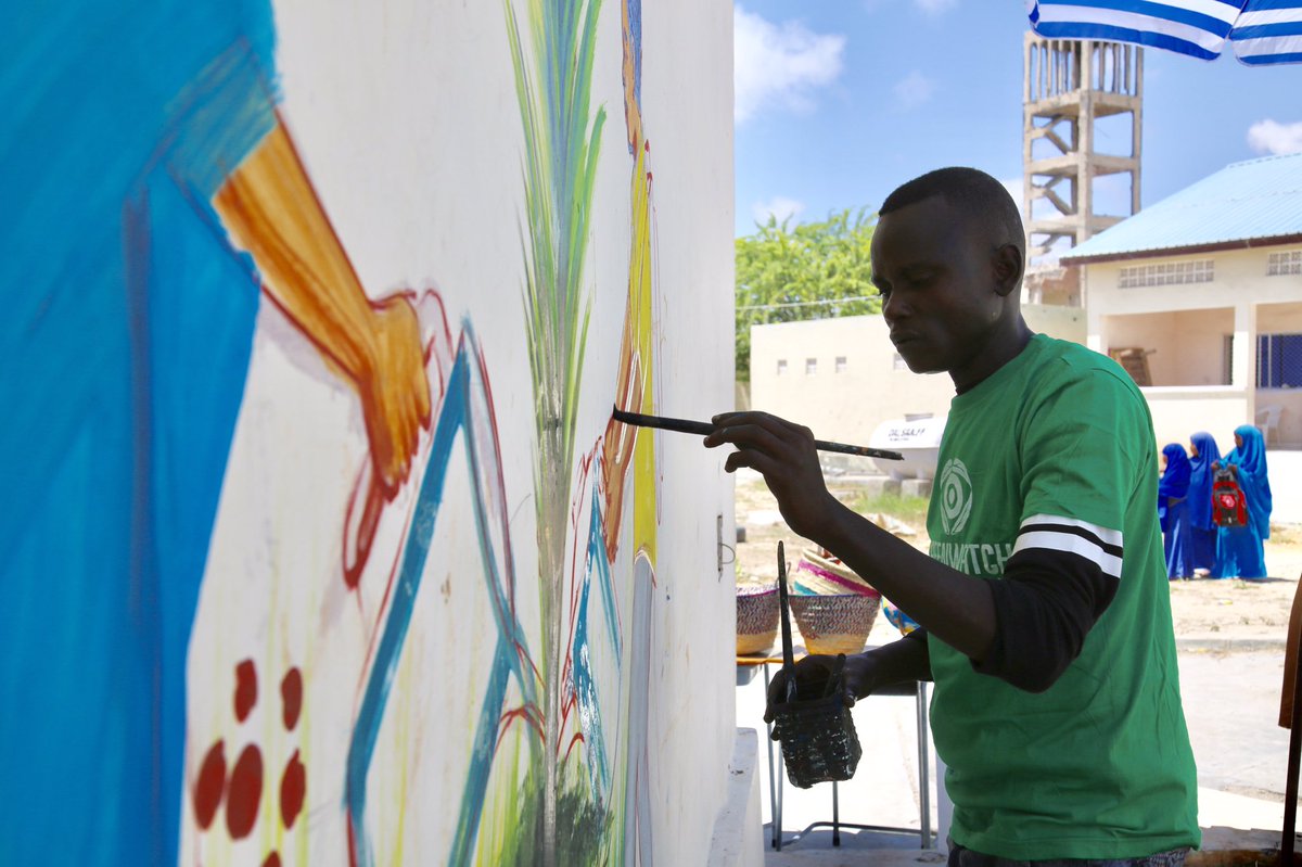 GreenwatchTrust's tweet photo. Our team painting the school campus in #Mogadishu to encourage the students to conserve the nature. We create environmental awareness through arts & tree planting activities🌳🎨
#GreenSchoolsProgramme #Somalia https://t.co/EHeJBE2cCp