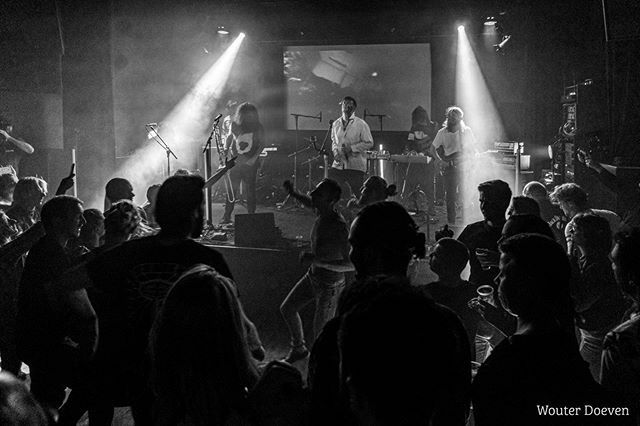 Yoyoyoyoyoyo wat was jouw vetste moshpit van 2019? instagram.com/p/B7oU2yQhSB2/