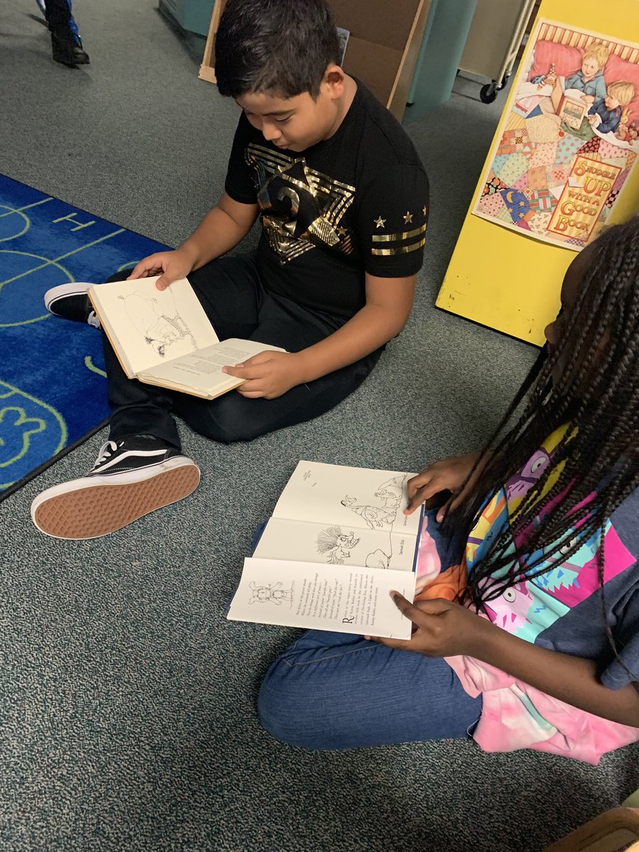 Silas_AMS's tweet photo. Our poetry unit has brought out a ❤️of poetry in these students! @HumbleISD_LLE @HumbleISD @ElizabethFagen #playtolearntoplay #poetry #shelsilverstein #literacy #humbleisd #bethelight https://t.co/CmI2Msy1zP