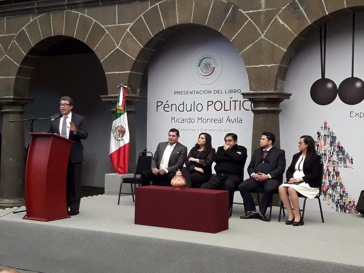 castillo_rosas's tweet photo. @RicardoMonrealA presenta el libro #PenduloPolitico en compañía del Gobernador de #Puebla @MBarbosaMX en el Museo de Arte Virreinal asisten el Senador @armentaconmigo la Edil @RiveraVivanco_ el Diputado @Biestro https://t.co/hC4Ji9nSIi
