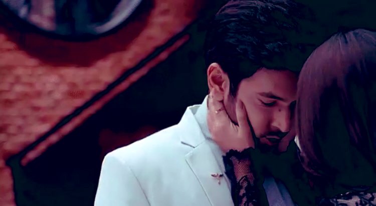 letmestayanon's tweet photo. SO SO SO SOFT FOR HEAD TOUCHES!

I am SO in awe of #JenShiv! Jen is ofc a perfectionist no matter what is asked of her but Shivin - goodness me! - he has blown me the fxck away! Whether it be intensity w/ MJ, cute w/ Rishi, angst w/ Maya, he’s nailing them ALL! DAMN! 🔥 #Beyhadh2 https://t.co/JdszgZJW2w