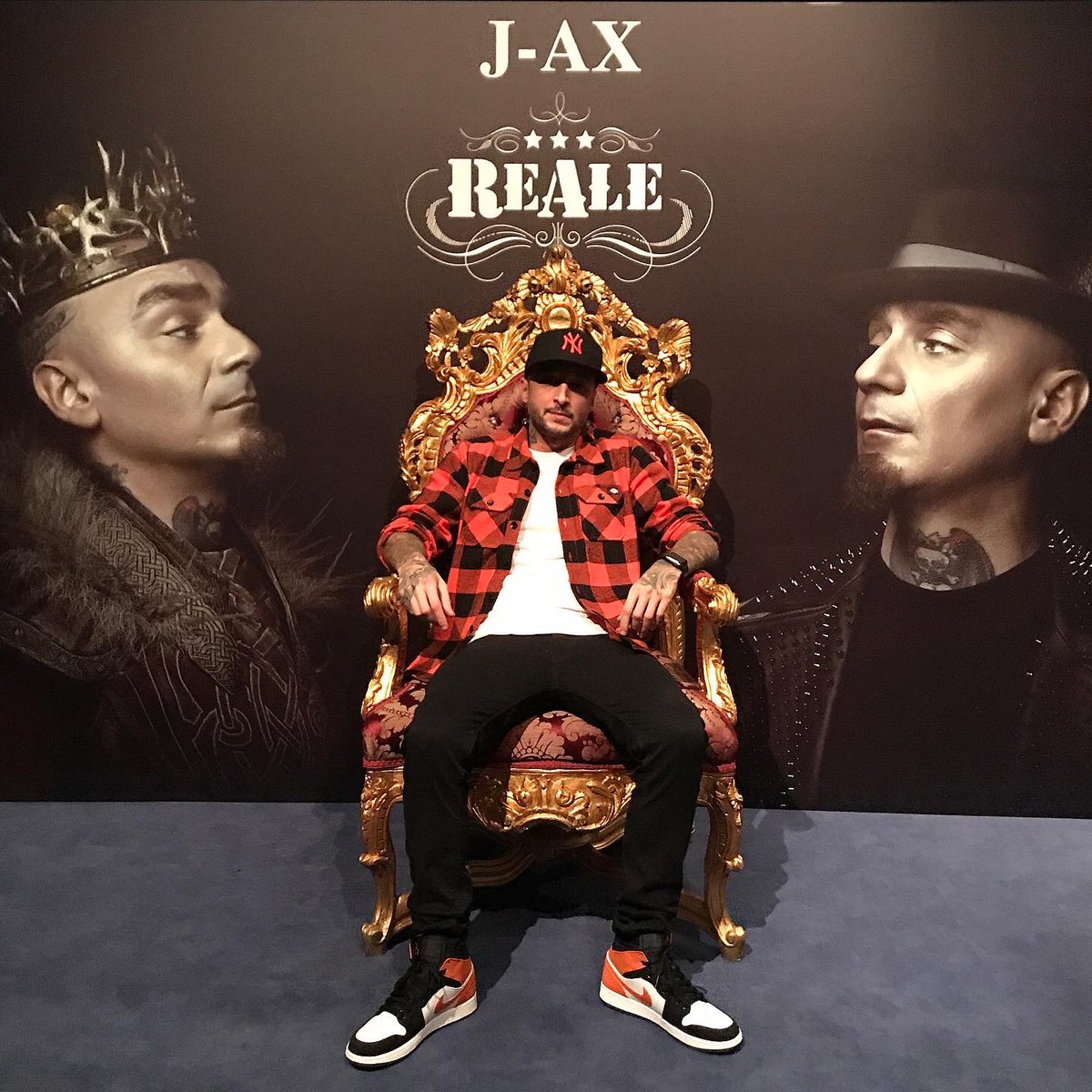 Siamo tornati 🔥🤘🏻 
<a href="/jaxofficial/">J-Ax</a> <a href="/spaceoneandonly/">Space One</a> <a href="/SteveLuchi/">Steve Luchi</a> <a href="/markthehammer86/">Marco Arata</a> 
#reAle #newalbum #jax #accademiadelletestedure  #blunotemilano