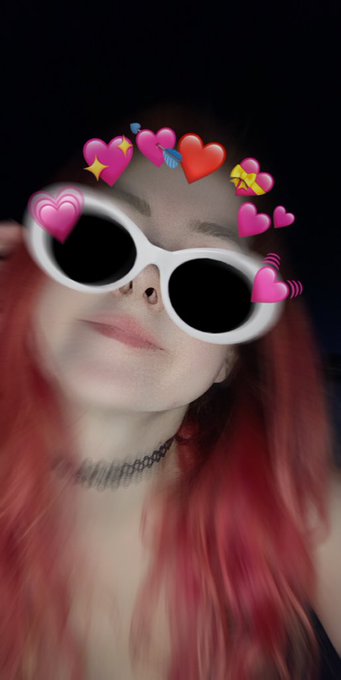 Me looking at all the beautiful women on my feed. https://t.co/NVZi6wC5Ur