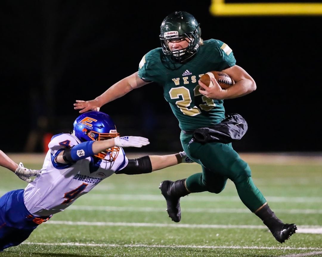 chasepeddie20's tweet image. It’s always been a dream of mine to play football for CMU, and I’m blessed to say it’s become a reality. Thank you @Coach_Barbay and  staff for giving me an opportunity. Looking forward to the upcoming years! FIRE UP CHIPS 🔥🔥 @CMU_Football