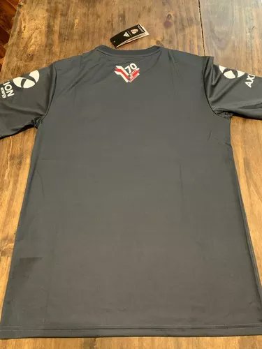 _InfoMonumental's tweet photo. 💣¡ATENCIÓN!💣
Año nuevo y tenemos un gran sorteo para los hinchas del más grande. Estaremos sorteando la nueva camiseta junto con el short gris de River.

Los pasos para participar del sorteo: 
- Darle RT a este tweet
- Seguirnos 

A los 8000 seguidores se realizará el sorteo. https://t.co/geLJh1n0hV