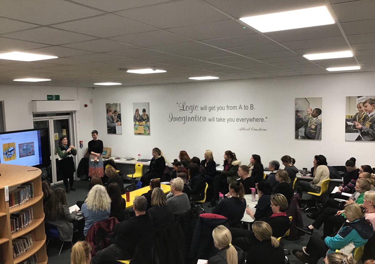 earlyyears_SK1's tweet image. WOW! What a fantastic turn out at our SEND advice hub and training on the use of visual symbols. A powerful message from speech therapy. “Spoken words disappear but visuals stay with you” #letsgetvisual #WednesdayWisdom