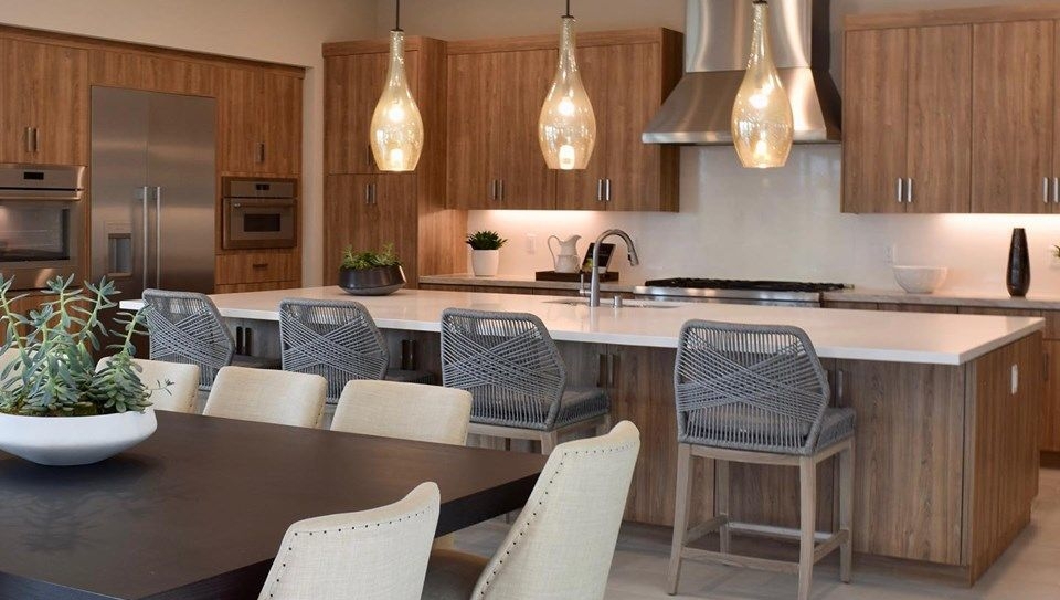 Stevens_Ind's tweet photo. True to grain texture- that's the #LegnoCollection promise! Seeing is believing! #KBIS2020 #BoothSL3451. Lovely cabinets #StevensWood Tokaj Alder Sabbia by Royal Cabinets, Pomona @nwpsocial  #kitchendesign Builder: @pardeehomes PC: @C3Architectural/C3-4Business https://t.co/AyUduJD78d