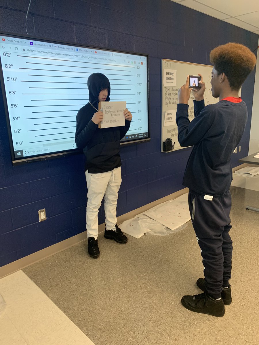 RockvaleHighCJ's tweet photo. Most days I forget that this is considered “work”!! I enjoy working with these creative minds SO much!   Pictured: CJ I students, developing their video productions to spread awareness of DOMESTIC VIOLENCE 💜 #RockvaleHigh_TN #RuCoCTE https://t.co/bYcNvm2yjV