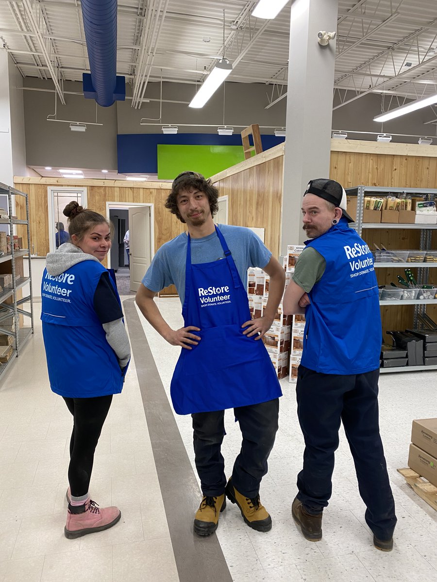 Habitat4HOME's tweet photo. London is home to our newest Habitat ReStore🏠 611 Wonderland Rd. N. (at Oxford) is open for business, thanks to our team &amp; our amazing Habitat volunteers💪
Open 9:00 – 6:00 Mon. to Fri. &amp; 9:00 – 5:00 on Sat.
#HabitatforHumanity #ldnont #shoplocal #sustainability #volunteer https://t.co/e7Y0vvv3of
