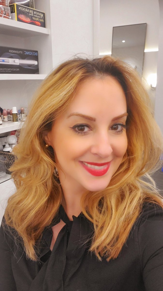 MakeupbyAmandaG's tweet photo. New Year New Brows! Microblading in 2020 - No More Filling In!
Come see us at @EvaScrivo at our flagship salon on 5th Ave! #microblading #brows #browlife https://t.co/0iVgl7n0sA