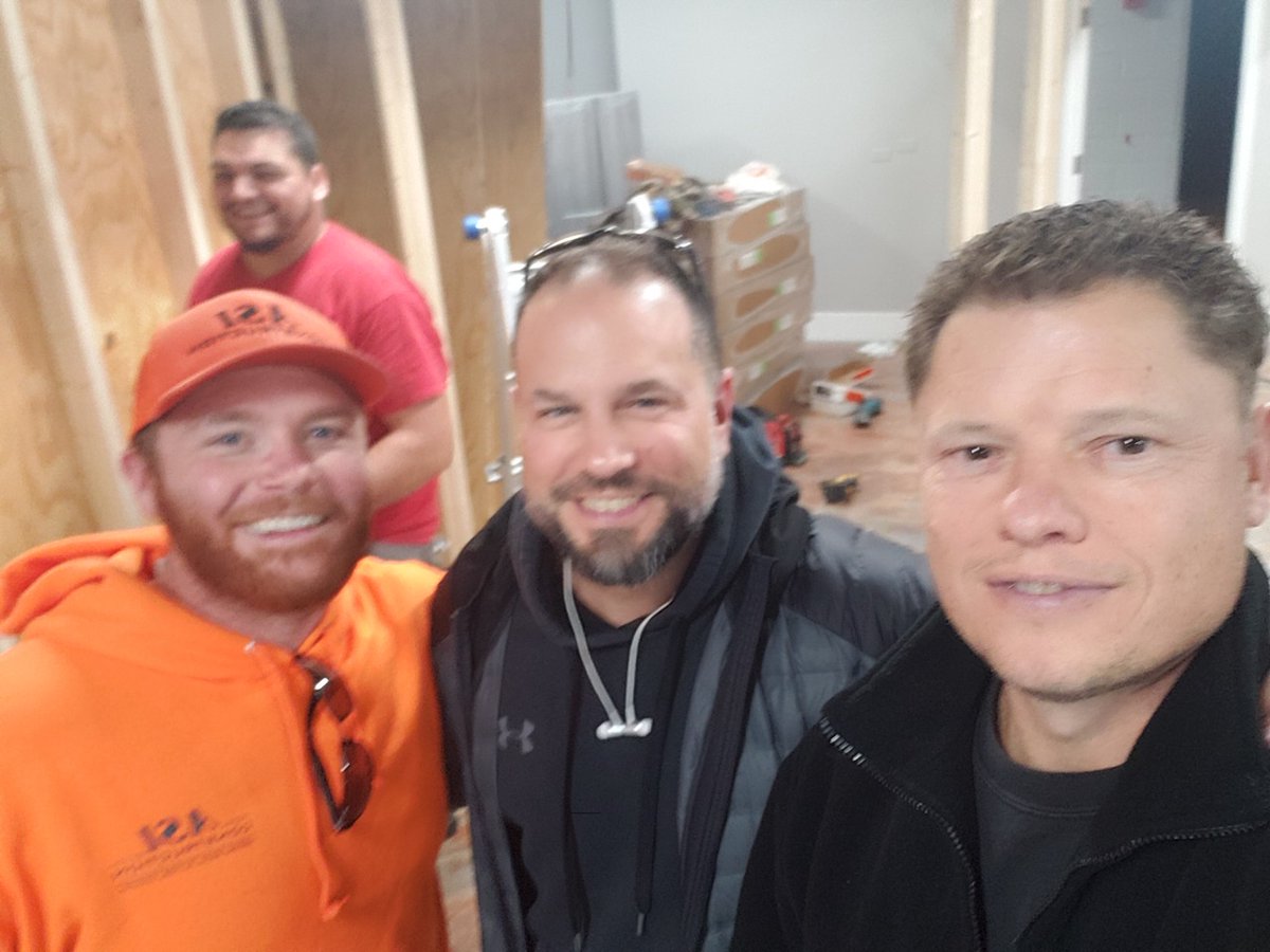 constructionasi's tweet photo. We love hearing from our customers!
“During the actual work being done, the crews were courteous, professional, and quick. Our house looks beautiful now. I can’t thank Anthony and ASI enough!”
#CallOrangeAfterTheStorm🍊
#WeWorkWithAllinsuranceCompanies🤝
https://t.co/VDbh8mYBhG https://t.co/X3MTjZEzxP