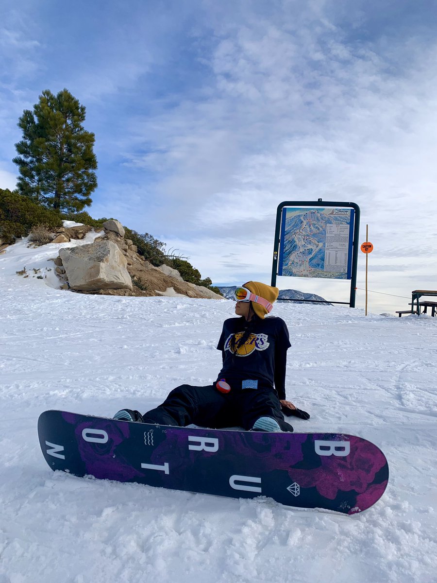 NissaLuvLA's tweet photo. I Love my new Snowboard, she dope af! ��💜💎🌹 #itrepresentsme #Snowvalley #Lakers https://t.co/Cb30IsFtFr