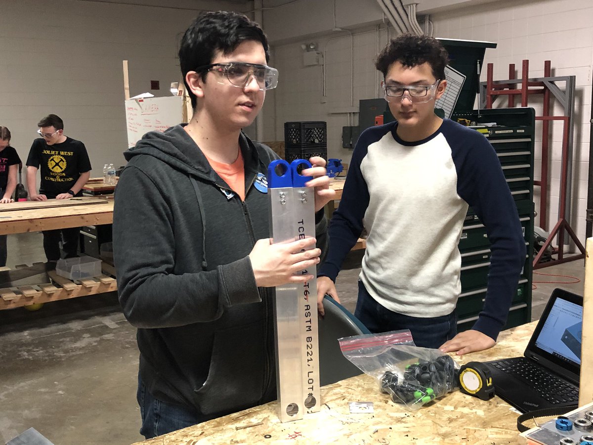 JolietCyborgs's tweet photo. Coming together #Team4241 #FIRSTRobotics https://t.co/i75GQptD6l