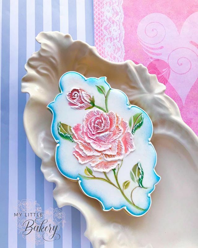 _Nadia_K's tweet photo. 🌹🌹🌹Rose🌹🌹🌹
#cookies #cookieart #mylittlebakery #nadiamlb #decoratedcookies #instacute #cookiedecorating #cookiegift https://t.co/RcHIemG9cC https://t.co/qT8y4738S9