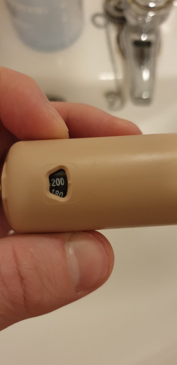 saulhuntman's tweet photo. I appear to have accidentally been given a rich person's asthma pump. This one has a thumb rest and a dose counter!

#nhs #nhswales #asthma #inhaler #asthmapump #medicine https://t.co/Gp5XuV0ocj