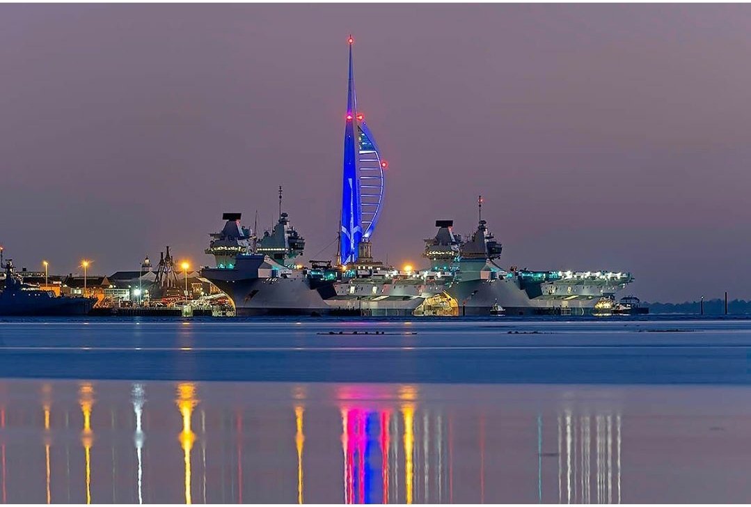 #Portmouth at night is quite alright at the moment.

Our 2020 sea legs are itching though as we continue our preparations to sail in order to conduct #UKF35 flying in UK waters for the first time.

#CarrierAlley #BritishSeaPower🇬🇧

Photo Credit @MaritimePhotos