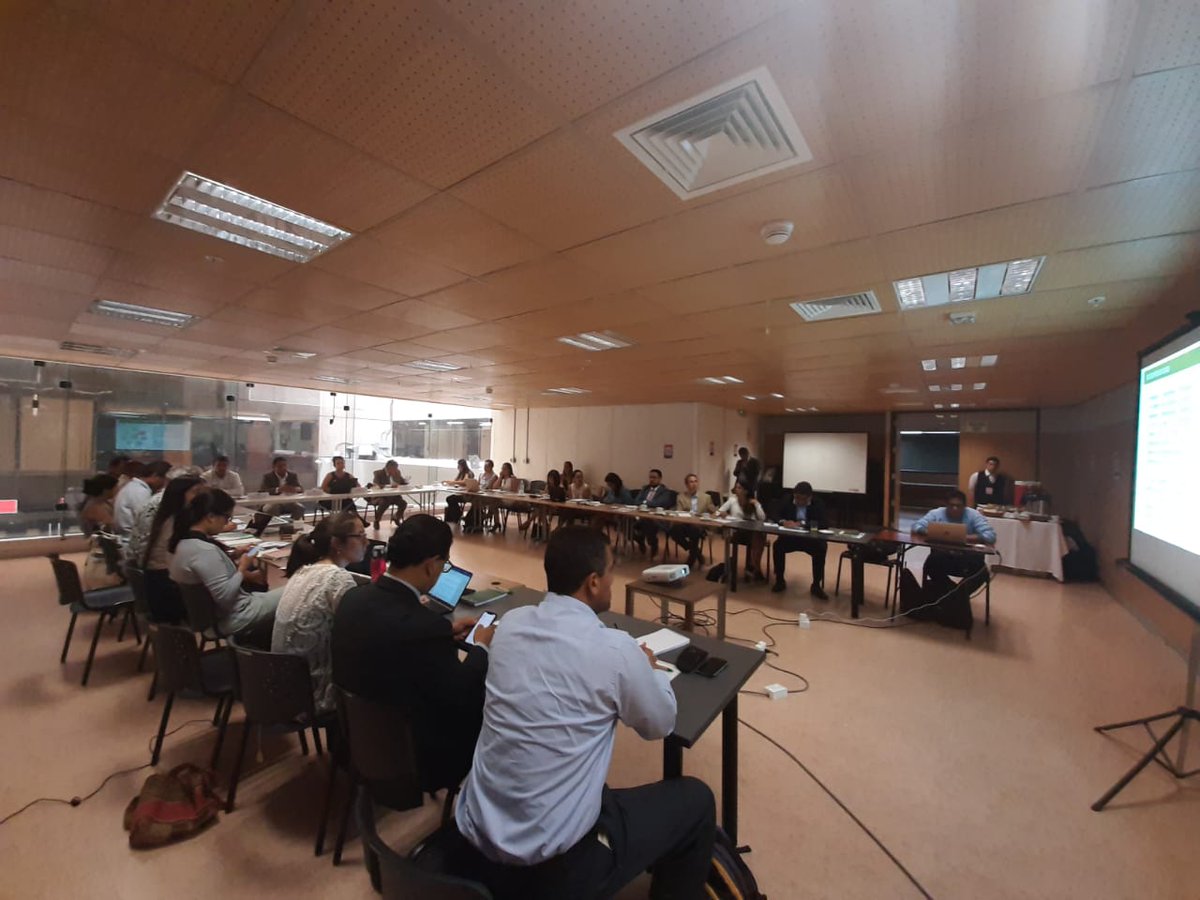 CediaPeru's tweet photo. #CEDIAInforma: @minagriperu a través #DIGESPACR expuso líneas de trabajo y acciones para el proceso de titulación de comunidades nativas que impulsará durante el 2020. 💪💪
➡️Lee la nota completa aquí: https://t.co/0IiJ8hygcG https://t.co/HpwC6FKAOZ