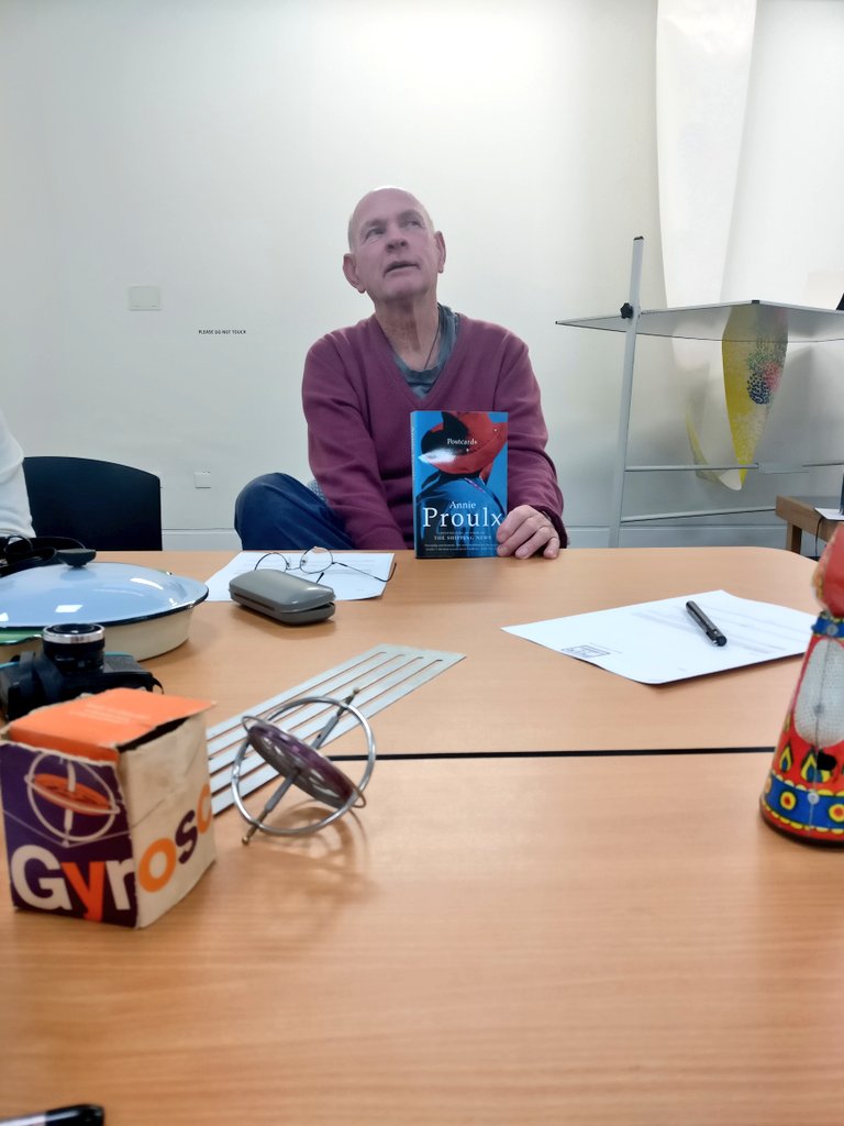HelloHoxton's tweet photo. We travelled through time and space, and heard lots of stories about the people behind the things we keep in our #Objectsfromhome workshop with #SaraMackillop @hackneylibs Shoreditch Library this afternoon #Hoxton #PEERintheLibrary https://t.co/qrld2loqx1