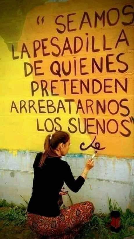Marisa_del_63's tweet photo. Ponerla en Práctica con Fuerza Coraje, Agallas y Valentía
Hay dicho criollo dice >Esta la Ley Primera si entre Hermanos se Pelean los Devoran los de Afuera o sea >Si Entre Argentinos Nos #Peleamos Nos #Devoran los Imperios, el Capitalismo y Terminamos siendo Colonia y Sometidos https://t.co/Yv8ckHgjET