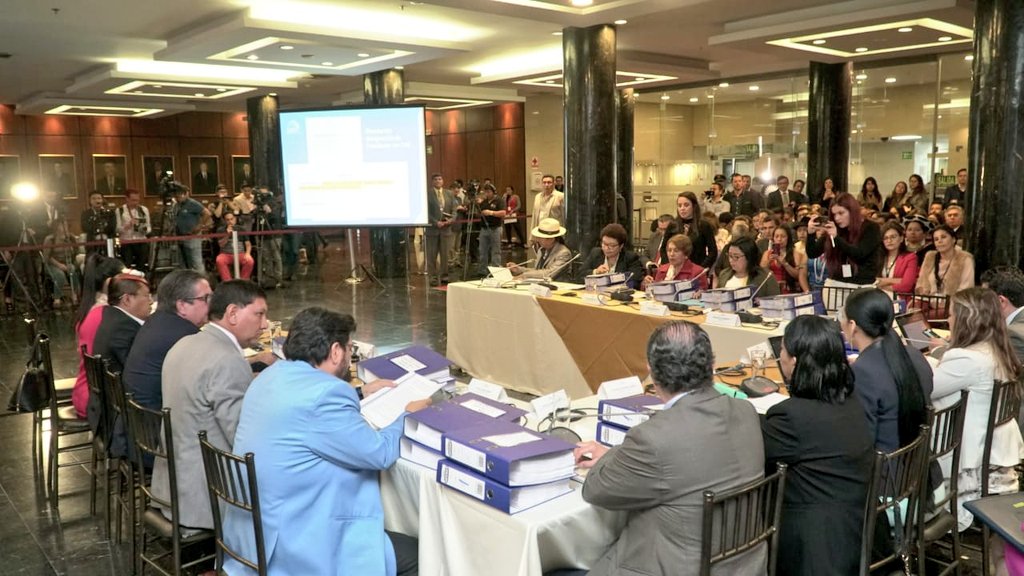 FiscalizacionAN's tweet photo. @DianaAtamaint se refiere al proceso electoral #2019Ec. En su intervención señala que ha recibido agresiones, al interno del @cnegobec, por su condición de mujer e indígena. Indica que en su #JUICIOPOLÍTICO los interpelantes han copiado el proceso seguido al @CPCCS https://t.co/e6WOG2cnnn