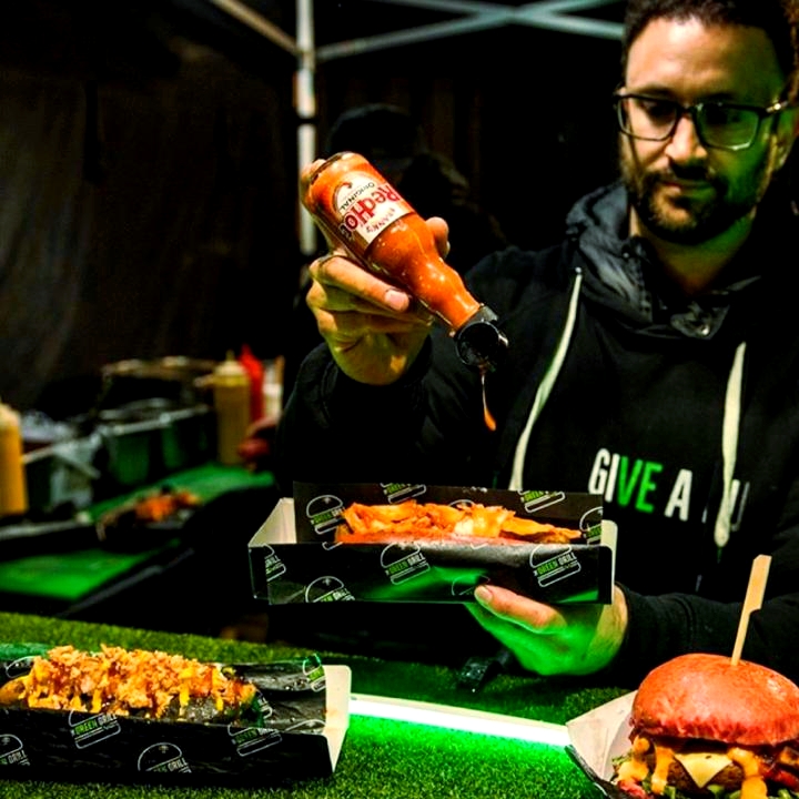 If you didn't already know today is #HotSauceDay so we thought we'd fire 🔥 some SERIOUSLY spicy facts out on our insta >> instagram.com/thegreengrill
⁠
We use <a href="/FranksRedHot/">Frank's RedHot</a> as our dipping sauce - have you tried it and what did you think?⁠