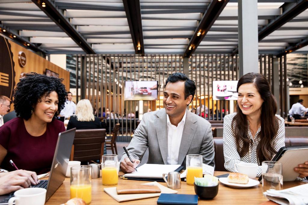 Hyatt Reg Chicago tweet media