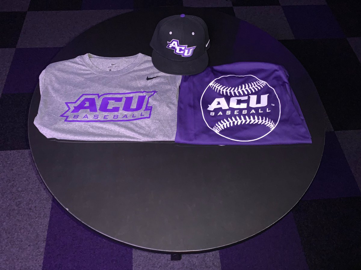 🚨As we approach opening day, we are excited to give away some FREE gear over the next 4️⃣ weeks.

This week’s giveaways
- Two shirts + Game hat 
(sizes limited)

In order to be eligible to WIN, you must👇
☑️ Follow <a href="/ACU_Baseball/">ACU Baseball</a> 
☑️ Retweet this tweet 

⚾️Winner announced on 1/25