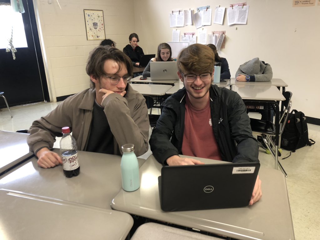 BITZ team member Nathan Cardel receives feedback on his driving safety thesis in the CMS Writing Lab <a href="/cmswritinglab/">CMS Writing Lab</a>