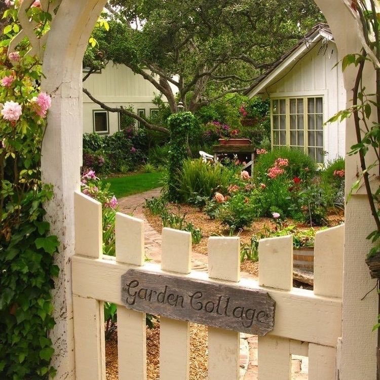 Faewitchling's tweet photo. #cottage #aesthetics https://t.co/4zOOXKdPM4