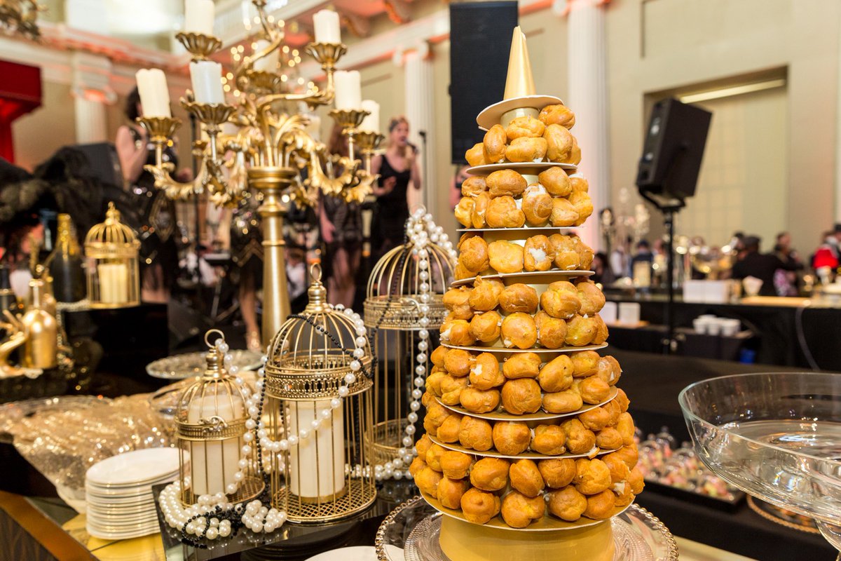 "I like large parties. They're so intimate. At small parties there isn't any privacy." The Great Gatsby, F. Scott Fitzgerald 
Throwing it back to this #Gatsby themed party at #BanquetingHouse We’ve got a feeling we’ll be hosting lots of #Roaring20s parties this year 🥂🎶💫