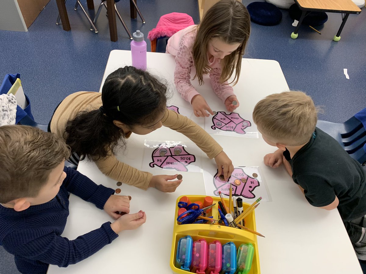 LibraryDodson's tweet photo. Money, money, money!! We have been learning about why we need money, how to earn money, and why itβs important to know each type of money. #correctchange Today we sorted real coins and used each kind to count to 100 cents. π°π΄ @SunnyvaleES https://t.co/ExgMt03wt2