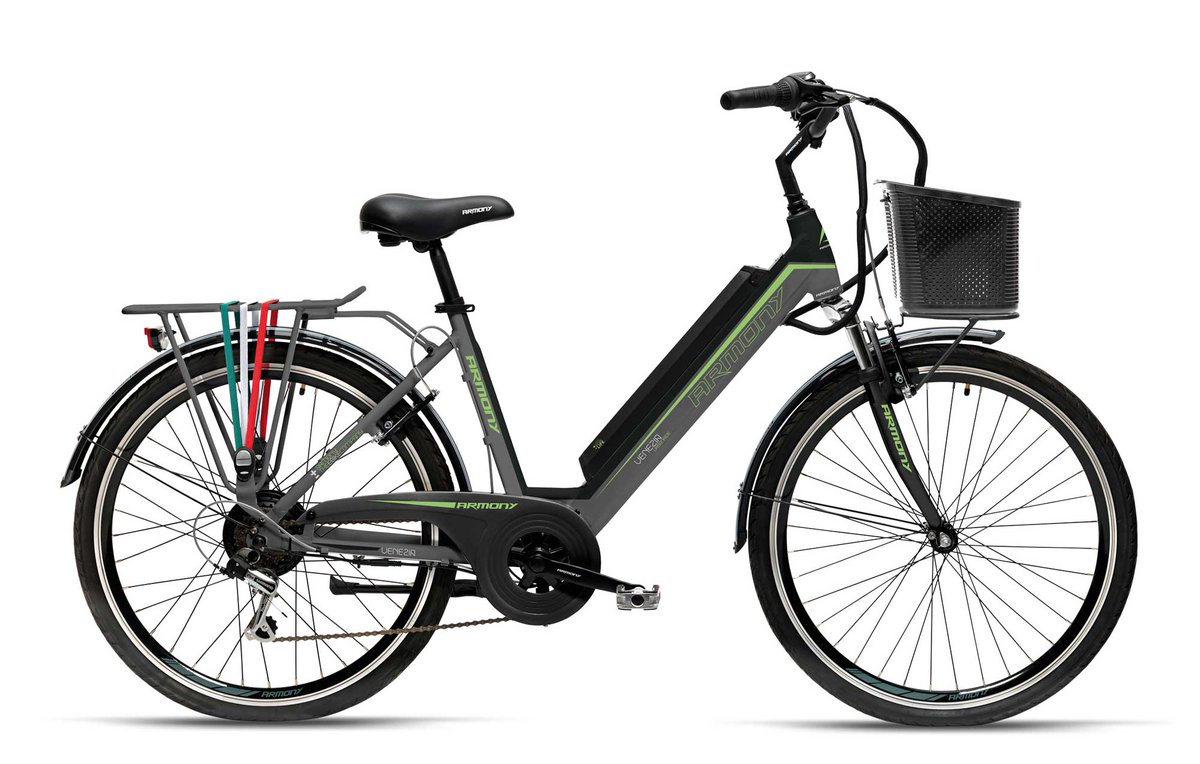 Progenergy's tweet photo. Con la nuova #Bici #Elettrica con #Pedalata #Assistita VENEZIA, puoi muoverti ovunque con il comodo cestello anteriore. Batteria da 36V-13Ah e pneumatici 26” x 1.75 copertoni KENDA cerchio doppia camera ad alto profilo MALVESTITI... https://t.co/ENddbCqJJ0 #ebike #emobility https://t.co/UPq7zh3R9V
