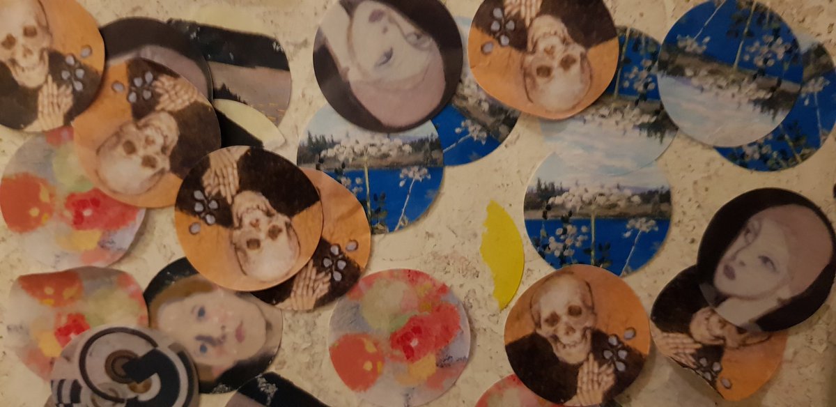 KirsiMuurama's tweet photo. Päät pyörällä @AteneumMuseum huippusuosittujen näyttelyiden sunnuntaina päättyessä. Jos olet tulossa, suosittelen iltojen pidennettyjä aukioloaikoja! https://t.co/VOcQ4HTYcl #Schjerfbeck #Simberg #Ruovesi #Thesleff https://t.co/fNsf78OEkl