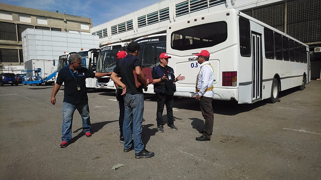 #GestiónIAIM || #22Ene se efectúa revista de inspección a las unidades de transporte de personal, en aras de seguir garantizando la máxima operatividad y el mejor servicio para el traslado de la gran familia del #IAIM.

¡Nada nos detiene!
__
<a href="/NicolasMaduro/">Nicolás Maduro</a>
