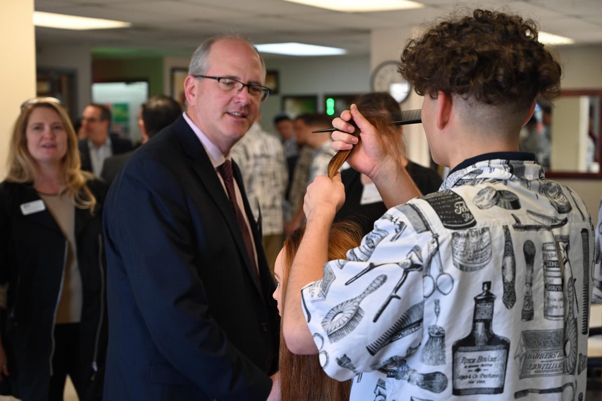 Assistant Sec. for Career, Technical and Adult Education Scott Stump visits a barbers training class at a youth facility in Colorado.