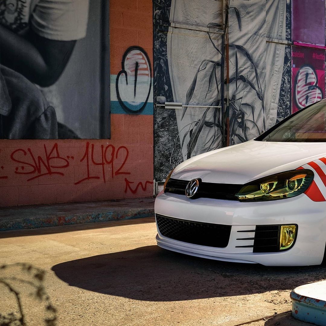 neuspeedaps's tweet photo. Swipe to see those cut gems. Matt’s Golf GTI Mk6 sitting pretty on those Gloss Bronze RSe142!
#neuspeed #neuspeednation #neuspeedwheels #neuspeedrswheels #rse142 #volkswagen #vw #vwperformance #performancevw #moparmk6 #mk6 #mk6gti #gti #vwgolfgti #golf6 #vwgti #bagged #bagriders https://t.co/JN7sz2ufIX