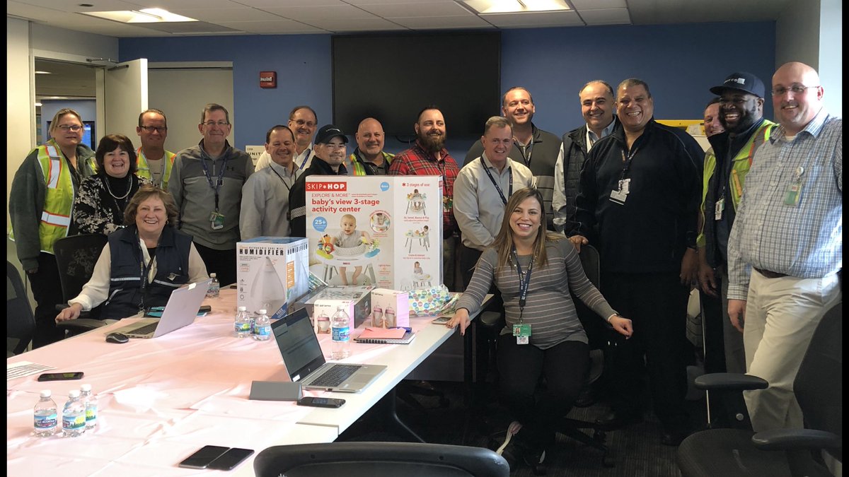 HermesPinedaUA's tweet photo. Ramp proud!!!!  Ramp team throwing a baby shower for @cinthiarand.  Can’t wait  to see ORDCGs newest team member. Congratulations and so very happy for you and your hubby 💝🌸💝
@weareunited @camila_wolinski @MikeHannaUAL https://t.co/XGhpG1K7VQ